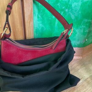 Hyer Red Leather Shoulder Bag